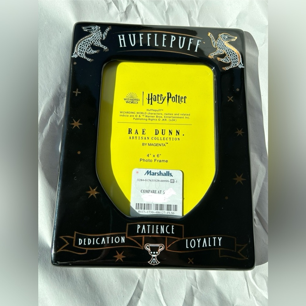 Harry Potter Rae Dunn hufflepuff 4x6 frame!